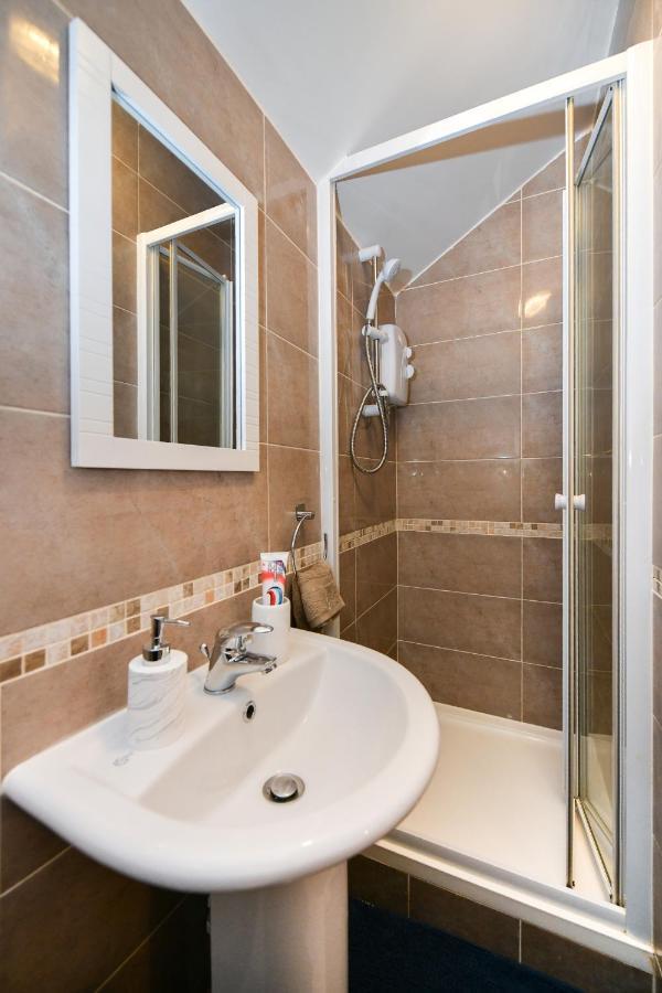 Beautiful Accommodation Near Reading City Centre Exterior foto